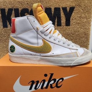 Size 9.5 - Nike Blazer Mid '77 Vintage Roswell Rayguns 2021